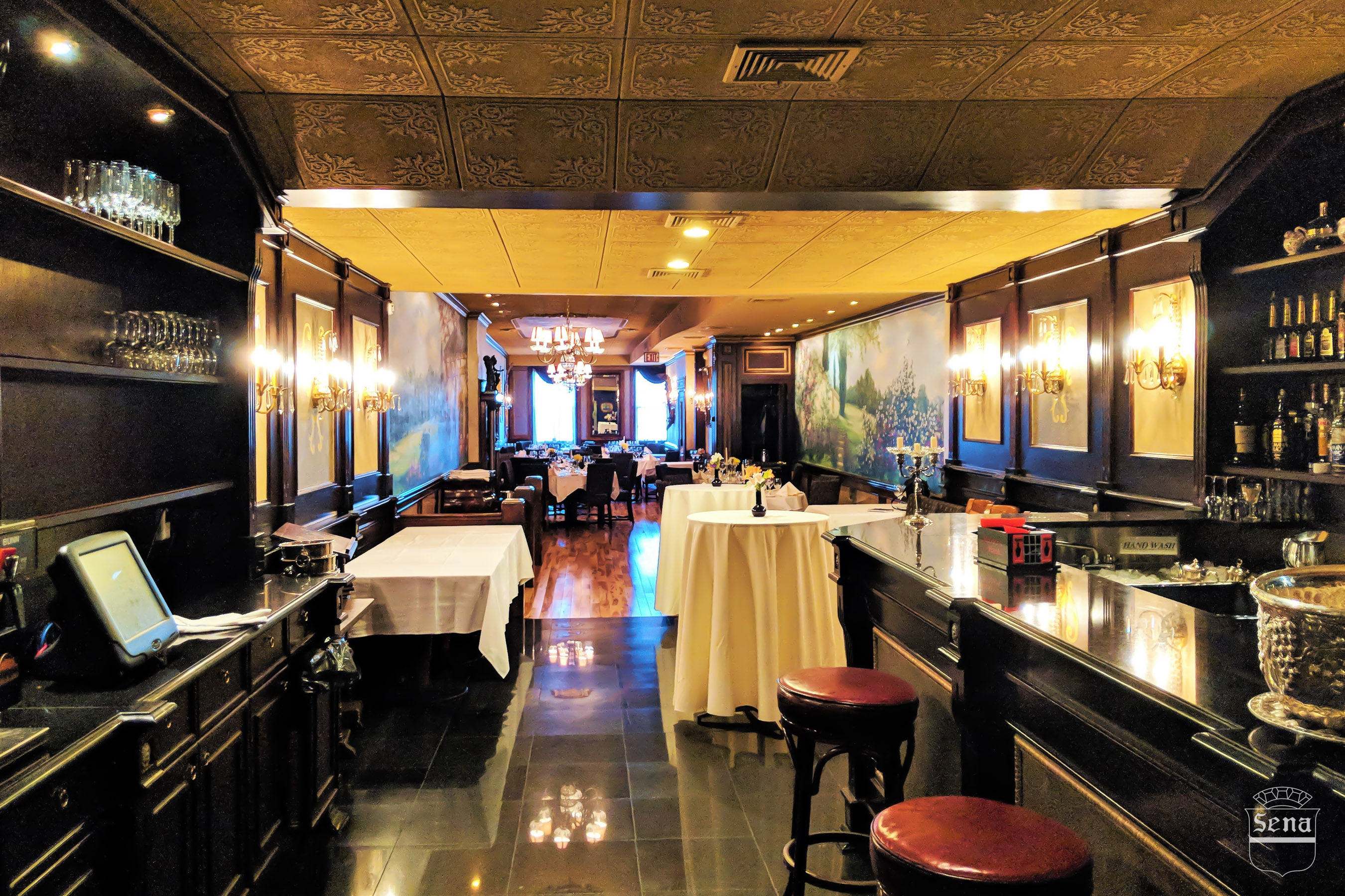 Banquet Room & Bar Lounge